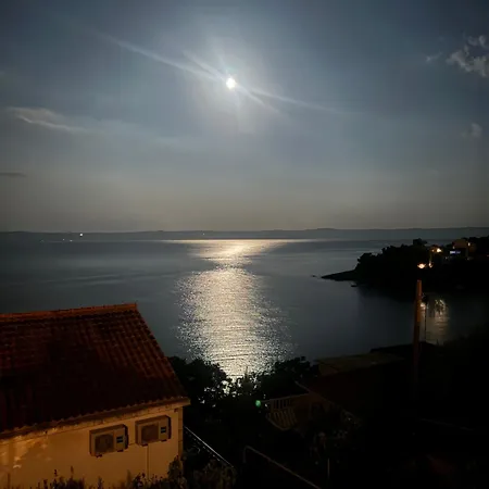 아파트 Suzana With Private Pool - Putinak, Brac