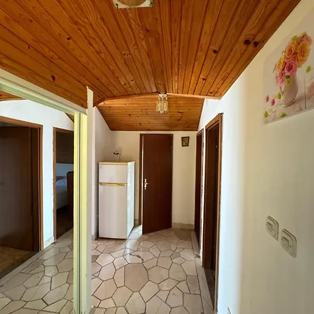 아파트 Suzana With Private Pool - Putinak, Brac *