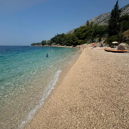 아파트 Suzana With Private Pool - Putinak, Brac *