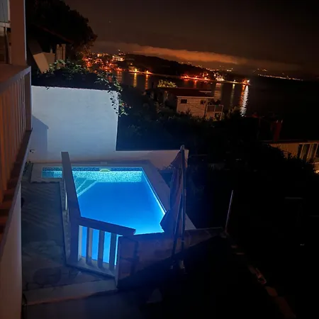 Suzana With Private Pool - Putinak, Brac 아파트 *